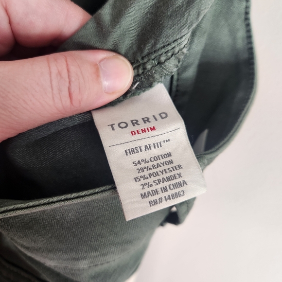 Torrid NWT womens 24R super stretch olive green moto leggings - Picture 7 of 7